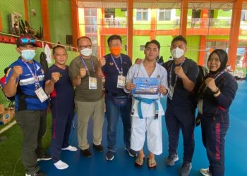 Kalahkan Detrin, Karateka Jabar Ivan Taher Raih Medali Emas