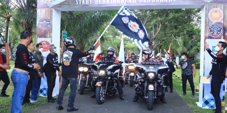 Berkibarlah Benderaku Iringi Indonesian Rally 2021 HDCI di Nusa Dua Bali