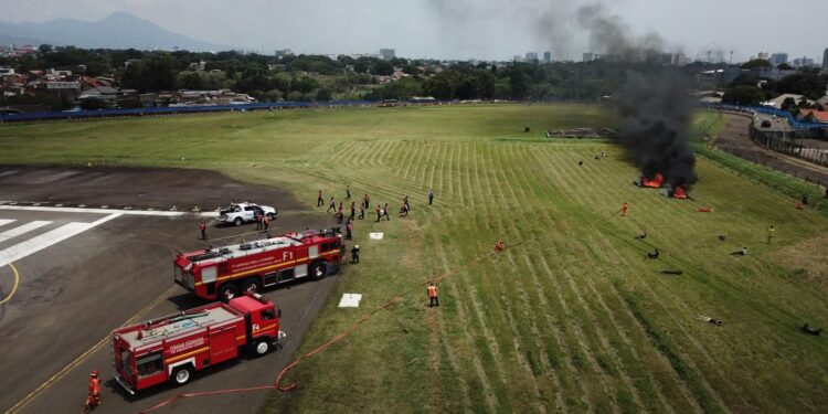 Perkelahian di Pesawat, Bangau Air Terbakar 3 Tewas