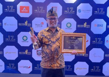 Tel-U Raih Predikat Best University Leaders Versi Obsession Awards 2021