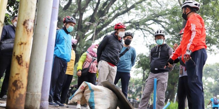 Mantap, Kota Bandung ‘Bebas Kabel’ Melintang