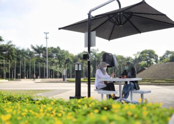 Bandung Punya Saung Tenaga Surya di Taman Tegalega 