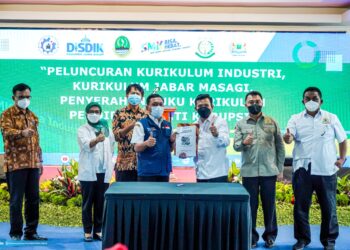 Dedi : Kurikulum Industri, Jabar Masagi, dan Pendidikan Antikorupsi Untuk Pengembangan Karakter