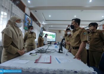 Pantau PPDB 2022 di SMAN 20 Bandung, Dedi Sebut Libatkan Saber Pungli