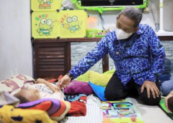 Wali Kota Bandung Janjikan Pengobatan Gratis Bagi Hafiz