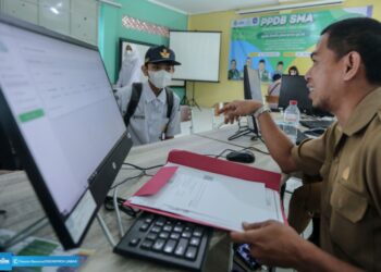 SMAN 2 Padalarang Berikan Layanan Prima Saat PPDB Tahap 2