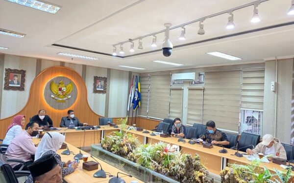 Pemilu Serentak 2024, KPU dan Bawaslu Audiensi dengan DPRD Kota Bandung