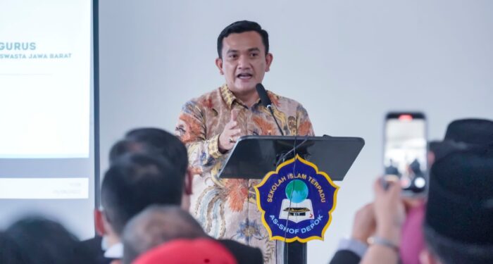 Lantik FKSS, Dedi Minta Ini Ke Sekolah Swasta