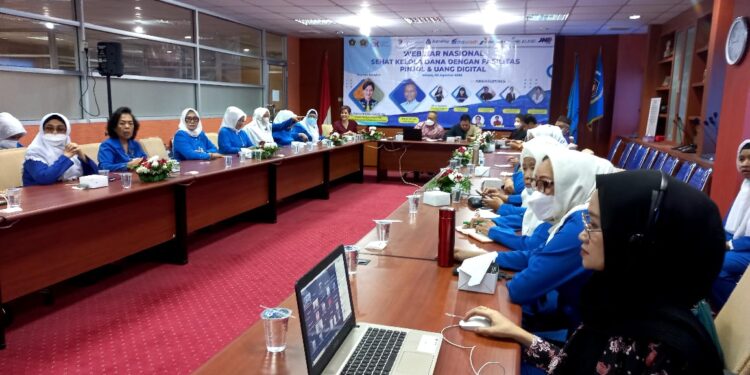 Bagaimana Mengelola Dana dengan Fasilitas Pinjol dan Uang Digital