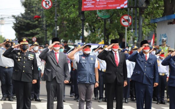Tiga Menit untuk Indonesia, Peringatan Kemerdekaan di Simpang Lima Bandung
