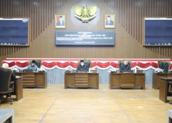 Rapat Paripurna DPRD Kota Bandung, Sampaikan Keputusan APBD Perubahan 2022