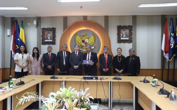 Terima Kunjungan Perdana Dubes Inggris, DPRD Kota Bandung Bahas Soal Ini