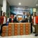 Pos Indonesia Grup Beri Diskon 50 Persen Kiriman Bantuan Tujuan Cianjur dan Serahkan Bantuan Korban Gempa