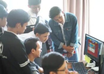 Solve Education Beri Penghargaan Untuk Guru di Semarang