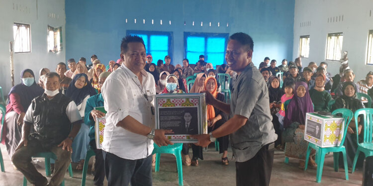 Pengusaha Muda Dadan Tri Yudianto Berikan Bantuan Sembako Untuk Lansia Kota Tasikmalaya