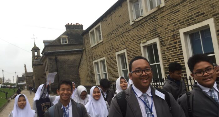 SMAS Darul Hikam Internasional Kirim Chaidar Nadif Prasetya Ke “Youth Space Camp Exchange 2022”