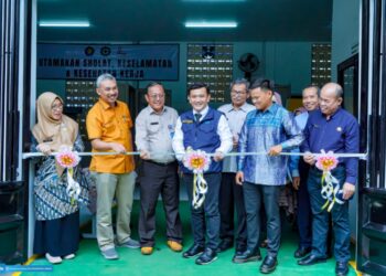 Kadisdik Jabar Resmikan Kelas Industri SMKN 7 Bekasi