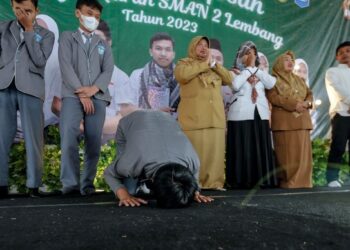 SMAN 2 Lembang Umrahkan Siswa Penghafal Al-Qur’an