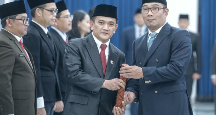 Ridwan Kamil Lantik 9 Pimpinan Tinggi di Lingkungan Pemprov Jabar
