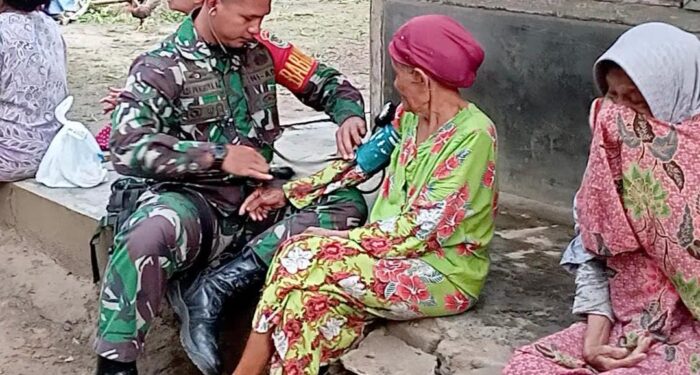 Ini Dia Sosok Serda Adi, Babinsa Yang Suka Membantu Warga Desa Malanggah
