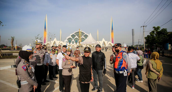Dishub Kota Bandung Lakukan Rekayasa Jalan di Masjid Al-Jabbar