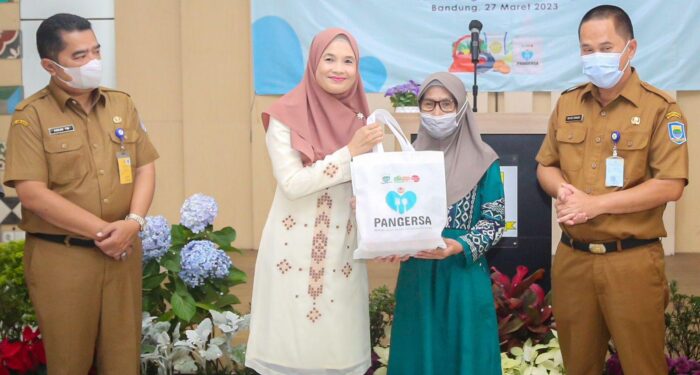Luncurkan Pangersa, 410 KK Terima Bantuan Pangan