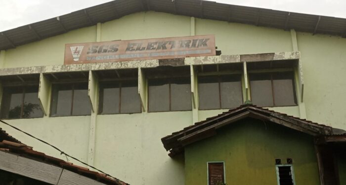 KONI dan PBSI Jabar Bantu Renovasi GOR Bulutangkis Iie Soemirat