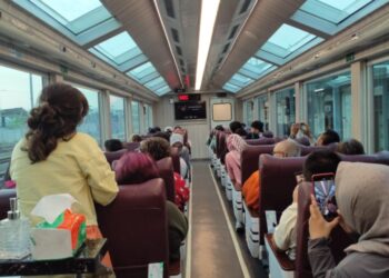 KA Panoramic Tawarkan Sensasi Panorama Pertama di Indonesia
