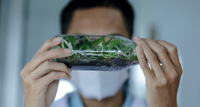 Kembangkan Agribisnis Anggrek, Guru SMKN 4 Padalarang Ini Raih Serifikat Internasional