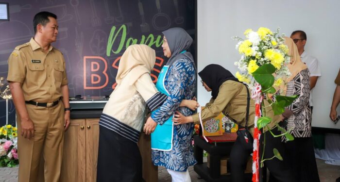 GPM+, Sangat Terbantu Tentunya, Ini Kami Antre Beli Sembako Murah