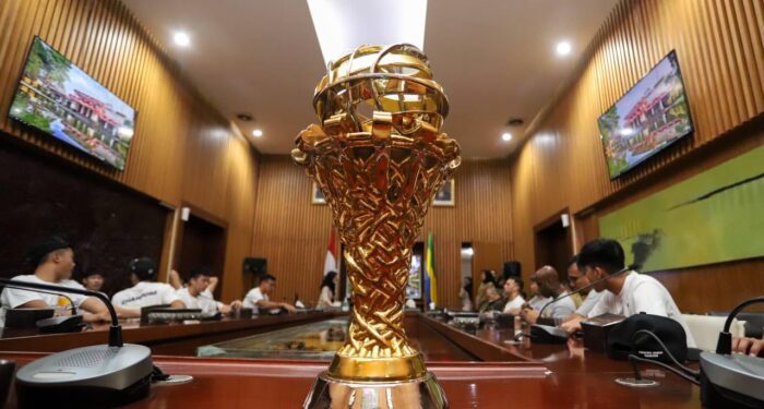 Boyong Trofi IBL, Ema Sambut Tim Basket Prawira Bandung
