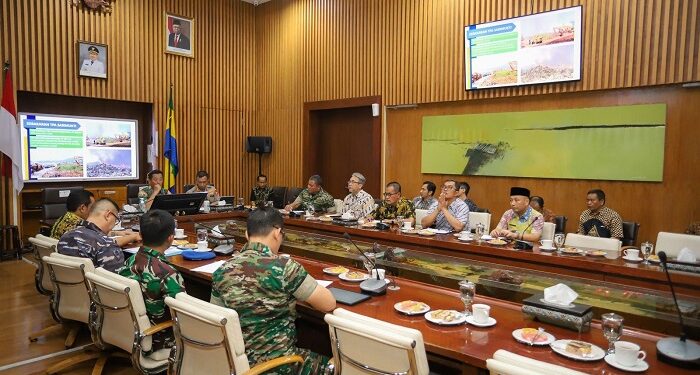 Pasca Kebakaran TPS Sarimukti, Pemkot Jajaki Kerjasama Dengan TNI AD