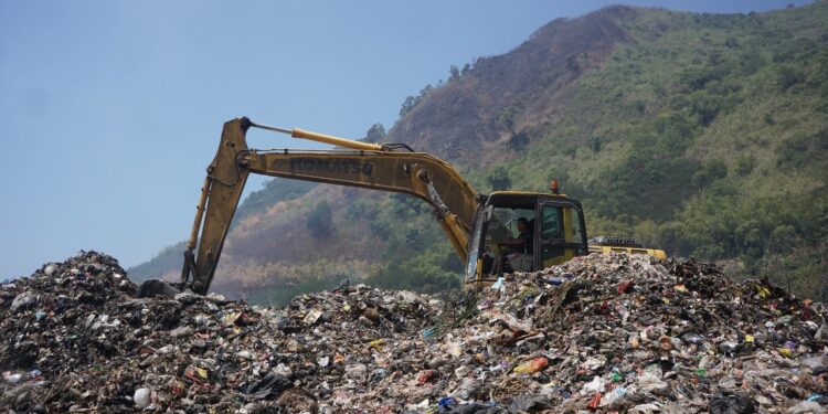 Hindari TPA Pasir Bajing Overload, Kadis DLH Garut Ajak Masyarakat Pilah Sampah
