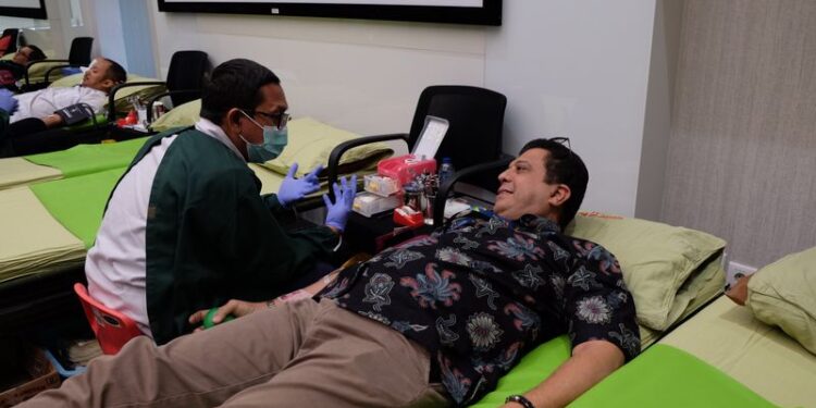 Hari Bhakti Postel Ke 78, ATSI Donor Darah di XL Axiata Tower