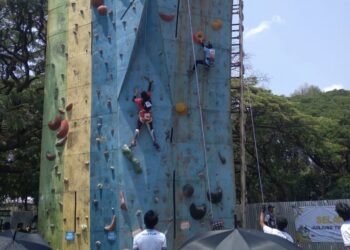 Meski Ekstrim, Peserta Panjat Tebing PORTUE Bandung Championship 2023 Membludak