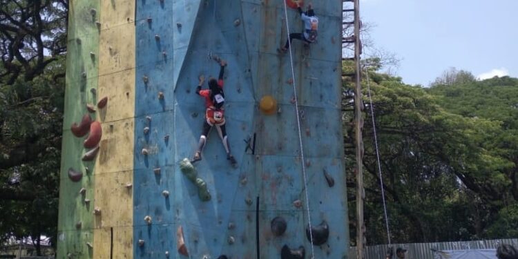 Meski Ekstrim, Peserta Panjat Tebing PORTUE Bandung Championship 2023 Membludak