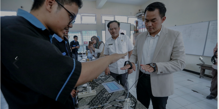 Kadisdik Sebut Job Fair SMKN 4 Upaya Salurkan Tenaga Kerja