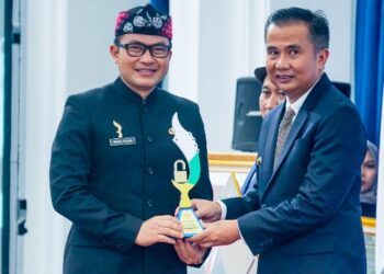 Mantap, Disdik Jabar Raih “OPD Informatif” dari KIP Jabar