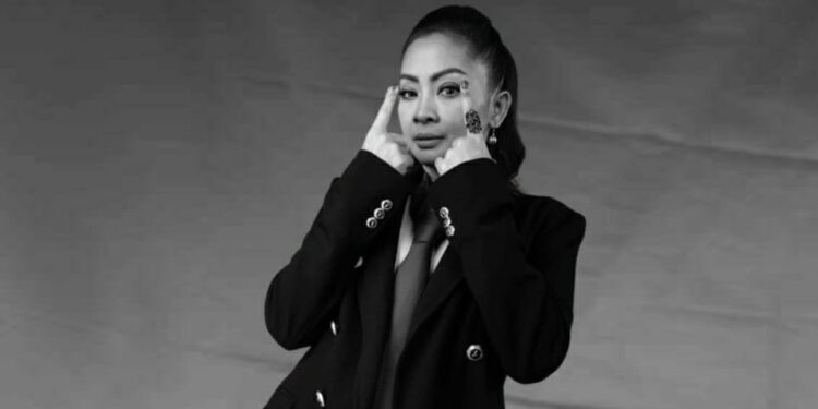 Rilis Lagu “No One But You”, Dara Pesan Jangan Suka Berlebih-Lebihan