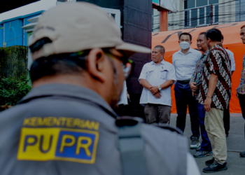 Banyak Ruangan Hancur, Menteri PUPR Sambangi SMKN 1 Sumedang