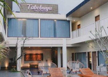 Wisata Suasana Pantai, Cobain Tabebuya Resto & Resort di Jepara