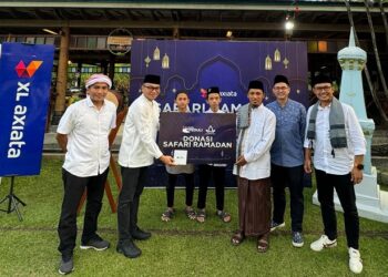 XL Axiata Bantu Router dan Paket Data Setahun Ke Sejumlah Ponpes