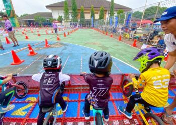 Lupakan Gadjet, Balance Bike Race Kembangkan Interaksi Anak