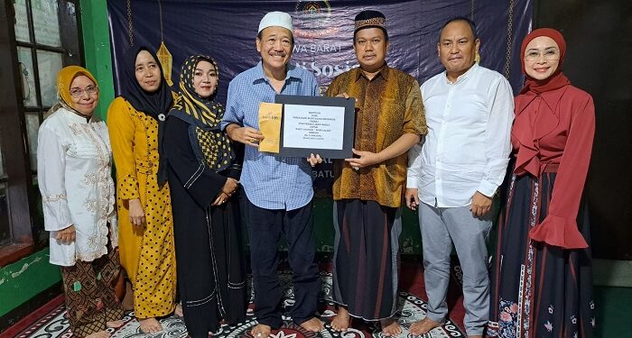 Sambangi Panti Asuhan Bani Salam, PWI Peduli Jabar Serahkan Bantuan