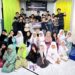 Karyawan XL Axiata Ajak Yatim Piatu Belanja Baju Lebaran