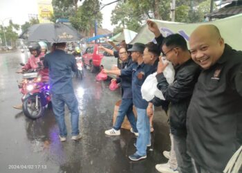 Meski Hujan, Takjil PWI Pokja Kota Bandung Ludes Dalam Sekejap