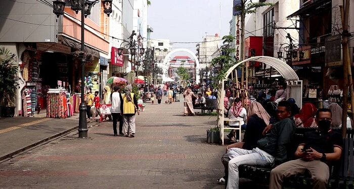 Pj Wali Kota Bandung Ajak Warga & Wisatawan Jaga Kebersihan