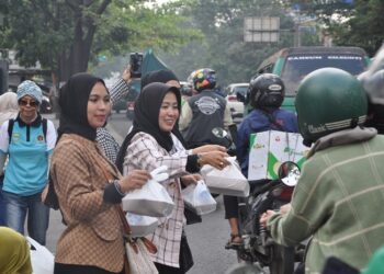 Selama Ramadan 2024, PWI Pokja Kota Bandung Bagikan Total 1500 Paket Takjil