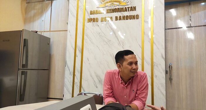 Melebihi APBD Kota Bandung, Andri Sebut Pinjol Lebih Bahaya dari Bank Emok