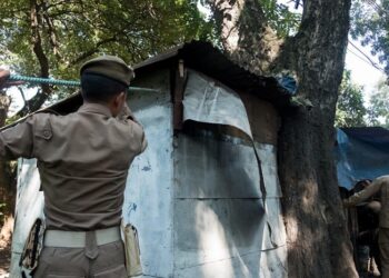 Bandel, Kios di Jalan Supratman Bandung Dibongkar